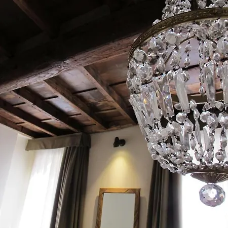 27 Nocleg ze śniadaniem 4*