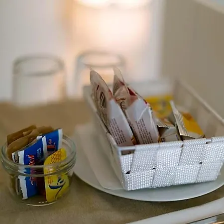 27 Bed & Breakfast