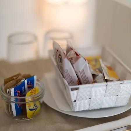فندق مبيت وإفطار 27 فيرّارا
