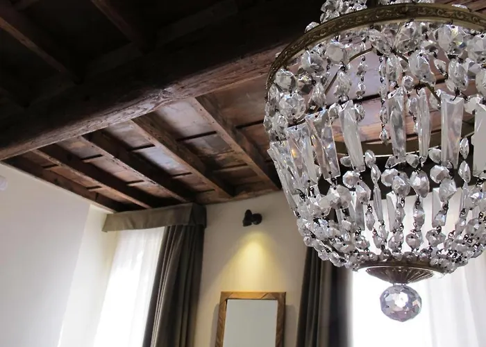 27 Bed & Breakfast 4*